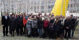 MdB Albert Rupprecht und die Präsidentin der EUREGIO EGRENSIS AG Bayern mit den tschechischen Gastschülern in Berlin