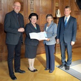 v. l. n. r. Harald Ehm und Dr. Birgit Seelbinder (EUREGIO EGRENSIS), Heidrun Piwernetz und Jochen Uebelhoer (Regierung von Oberfranken)